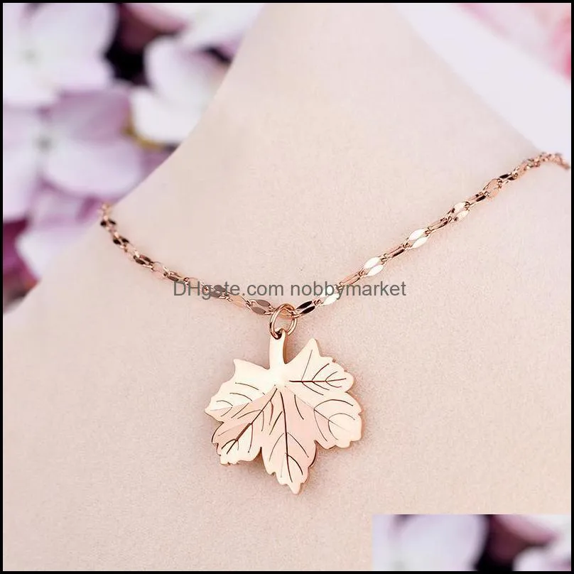 Titanium Steel Rose Gold Maple Leaf Clavicle ChainNecklace Female Simple Trendy Leaf Pendant Necklaces For Women with Card Package