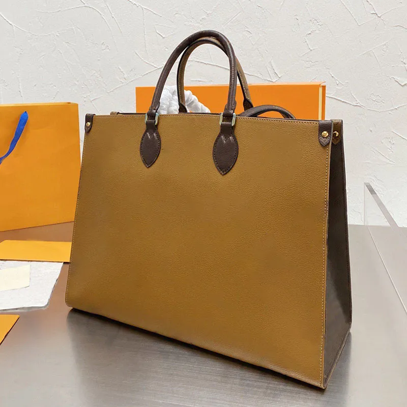 Borse medie alla moda Borse di design di alta qualità da donna con motivo floreale a forma di lettera Borse di design Portafogli di lusso da donna a spalla Borsa per la spesa di grande capacità all'ingrosso