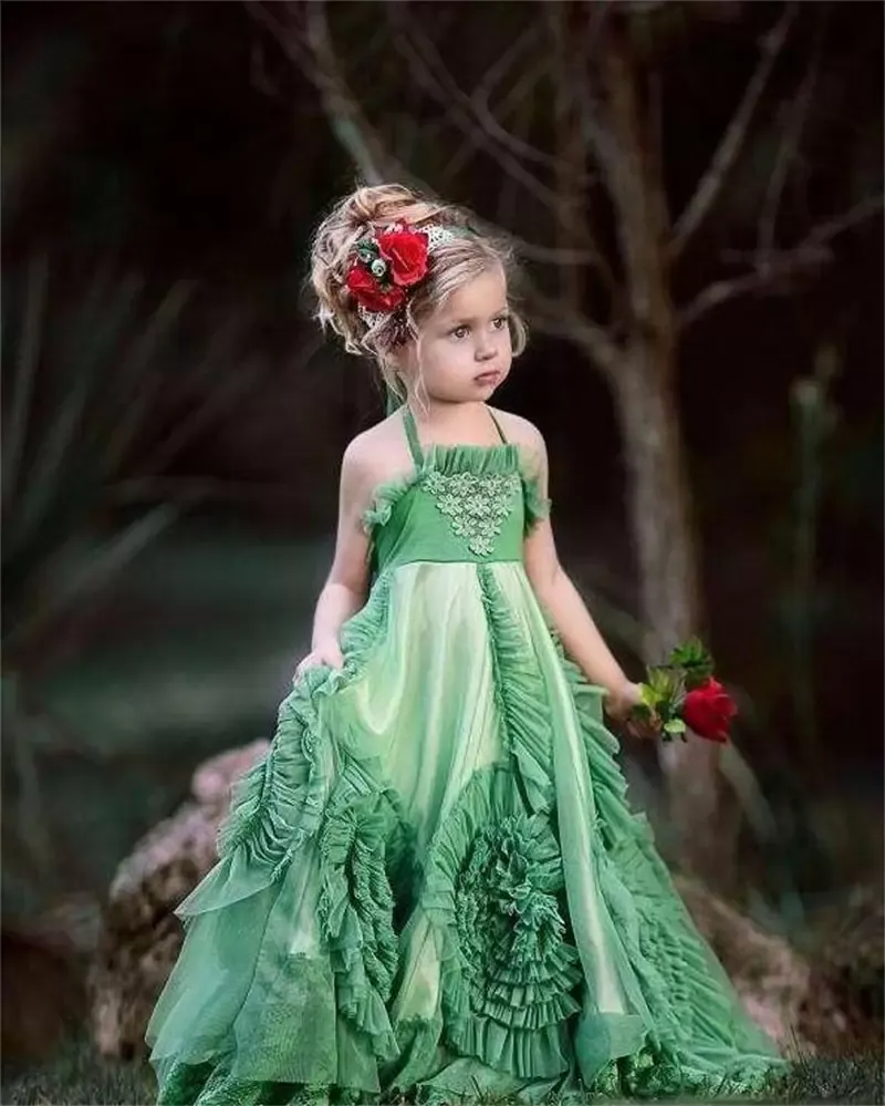 Princesa Green Flower Girl Vestido Halter Multilayas Ruffles Cumpleaños Hecho Cumpleaños Backless Longor Pageant First Comunion Vestidos