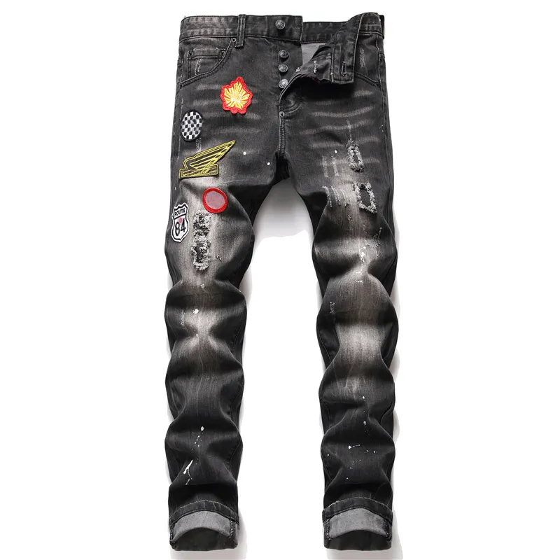 Män Slim Fit Ripped Jeans Badge Hole Förstörd Skinny Straight Leg Washed Mens Frayed Motocycle Denim Pants Hip Hop Stretch Biker Mäns Distressed Byxor 1206