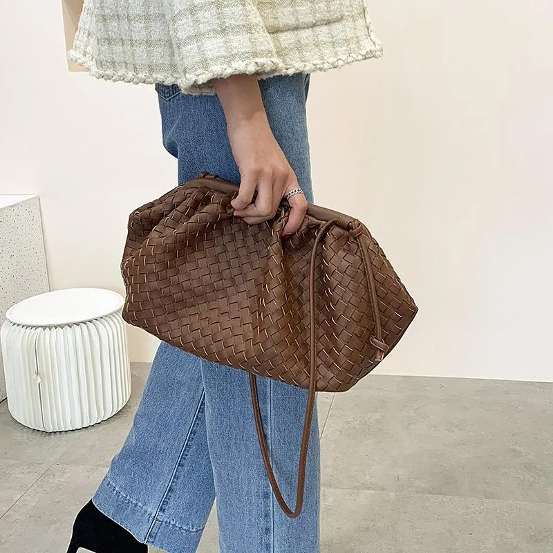 Soft Leather Cloud Pouch Handbag Large Ruched Clutch For Womens Evening Party Fashionable Blue Handbag 2019 Q1208 M1mY 315F From Uiyt908 42.51 DHgate.Com