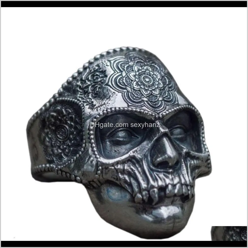 new mysterious figure pattern skull men`s personalized titanium steel ring