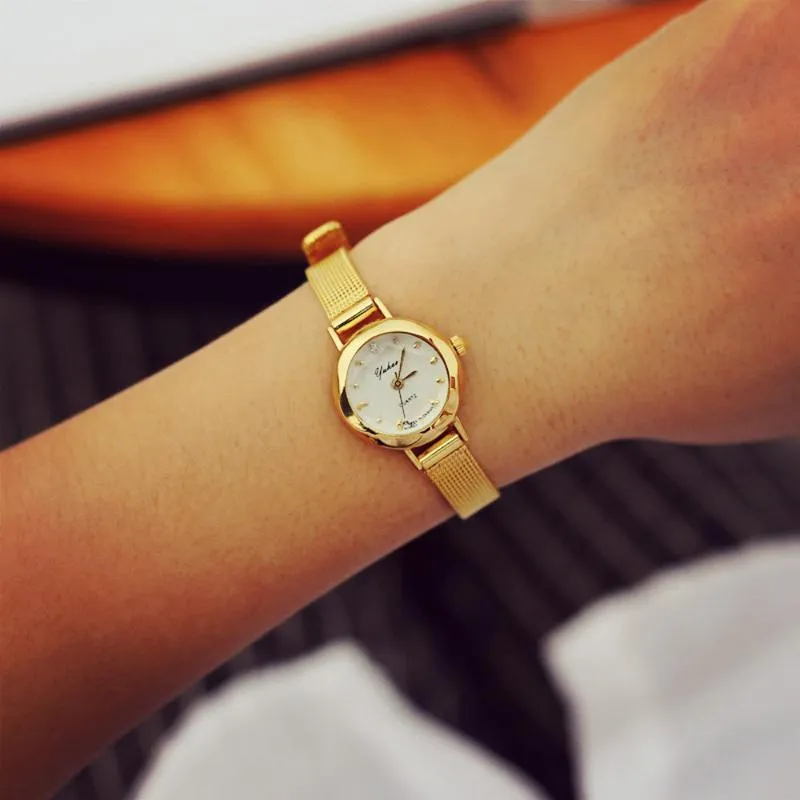 Armbandsur Golden Watch Rostfritt Stål Små Crystal Dial Analog Kvinnor Ladies Girls Bracelet Quartz Armbandsur Drop