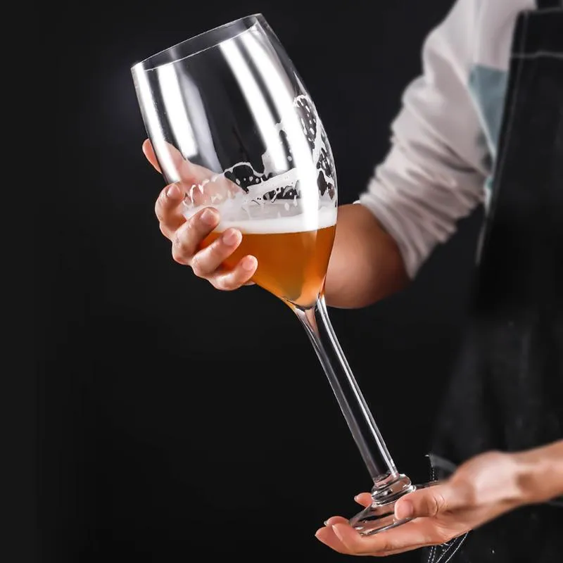 Champagne drinking glasses deals