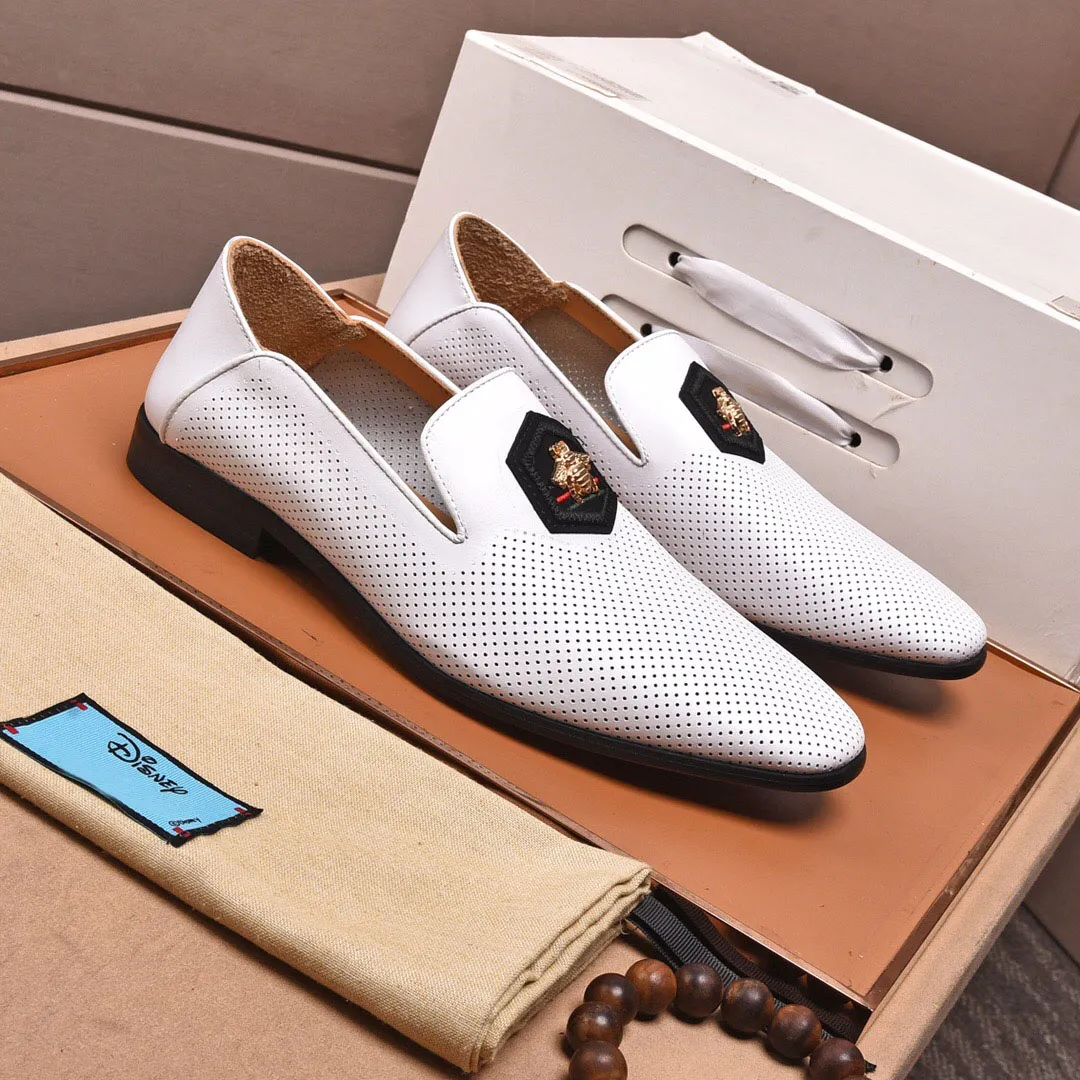 21メンズファッション純正レザービジネスシューズシューズブランドデザイナー通気性フォーマル結婚式オックスフォードメンズ カジュアルローファーズサイズ38 44