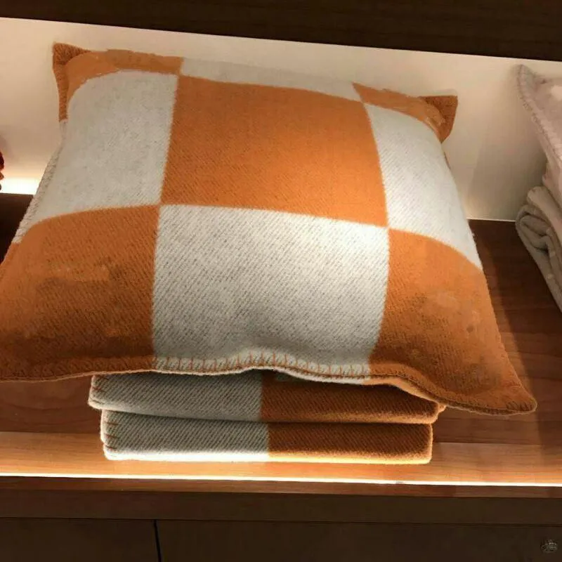 Fashion Vintage Fleece Pillowcase Letter Brand European Pillow Cover Covers Wool Throw Luxury Pillowcases Cushion Blanket Pillow Home Decor Expenses Four Seasons From 20 59 DHgate