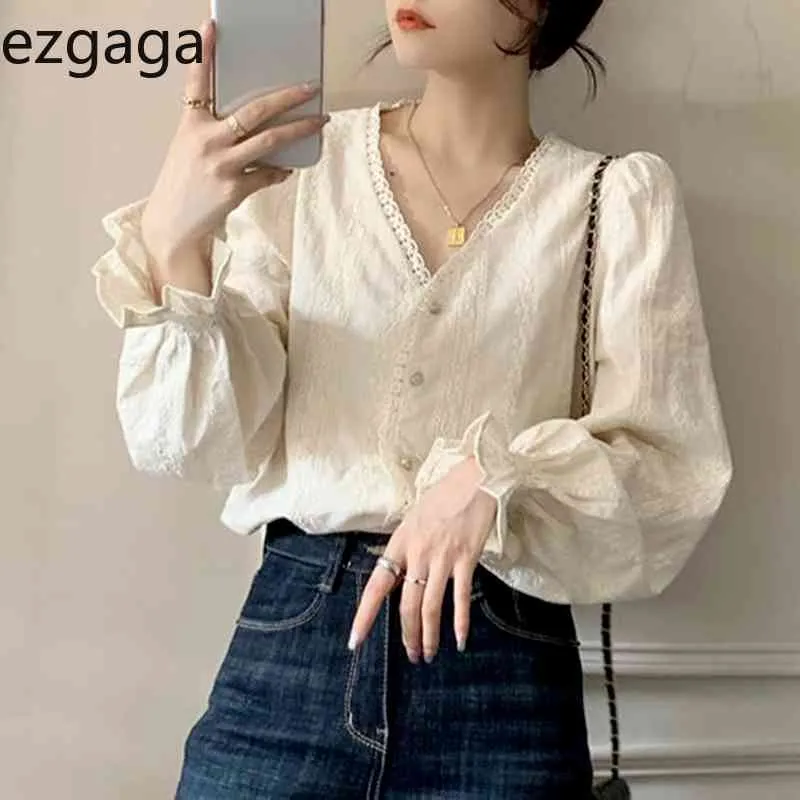 Ezgaga нежная вышивка блузка женщин с длинным рукавом V-образным вырезом кружева весенние новые корейский шик свободные элегантные рубашки женские мода 210430