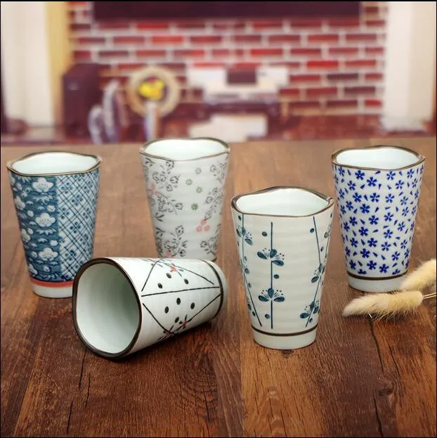 Canecas 300ml Cinco conjuntos de presente do leite do café ajustou o terno do estilo japonês e a caneca cerâmica retro retro