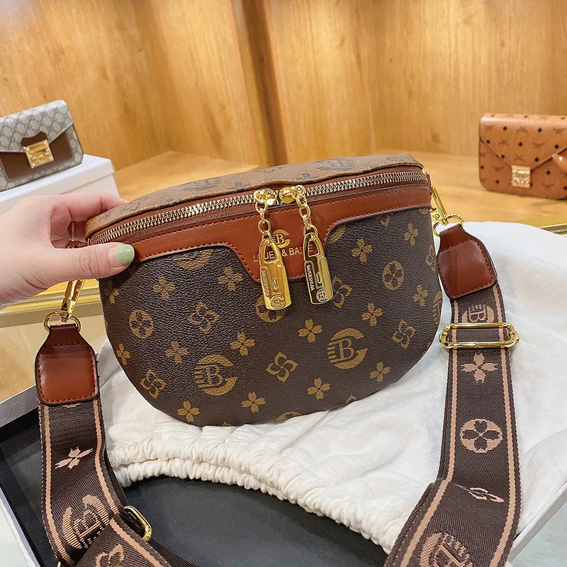 Frauen Umhängetasche Top Marke Casual Leder Brust Taschen für Frauen Vintage Muster Taille Taschen Neue Stil Urlaub Fanny Packs2018