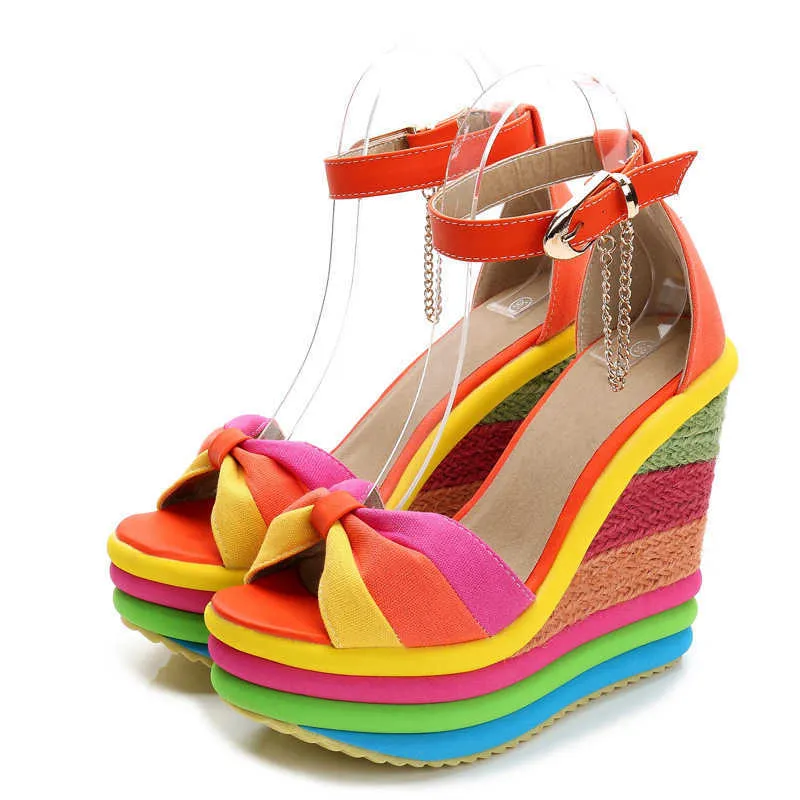 Sandalias de mujer Cuñas Zapatos de arco iris Niñas Plataforma colorida Colores Tobillo Hebilla Correa Damas Verano Bowknot Cáñamo Fondo Y0721