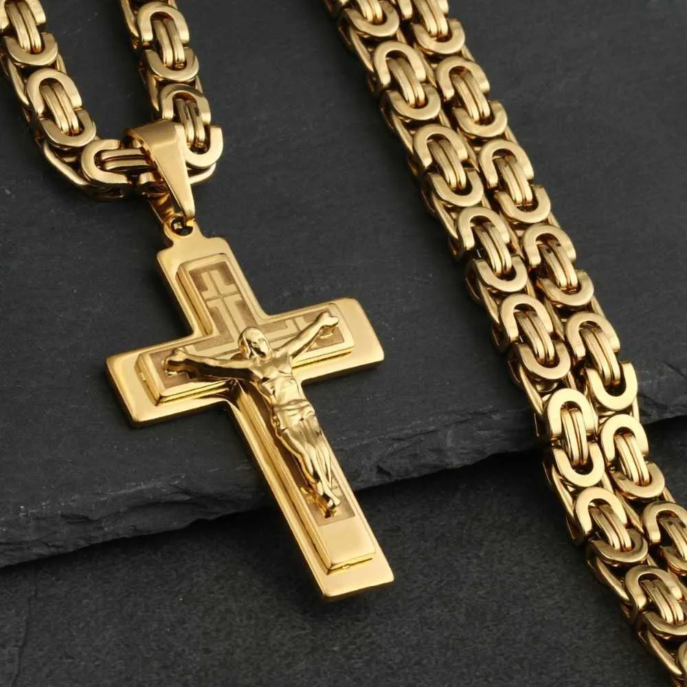 Mäns Stainlsteel Jesus Kristus Heliga Korsfästet Kors Pendants Halsband Ortodoxa Långkedjan Halsband Pojkar Gåvor Smycken NC011 x0707