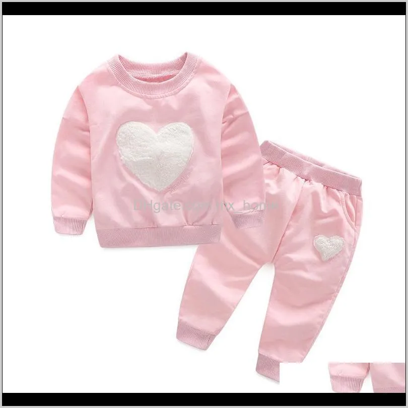 Baby Maternity Drop Delivery 2021 Set di abbigliamento per neonate Magliette a maniche lunghe Pantaloni Abiti a cuore Abbigliamento per la casa Sport Abbigliamento per bambini Set E05Cj