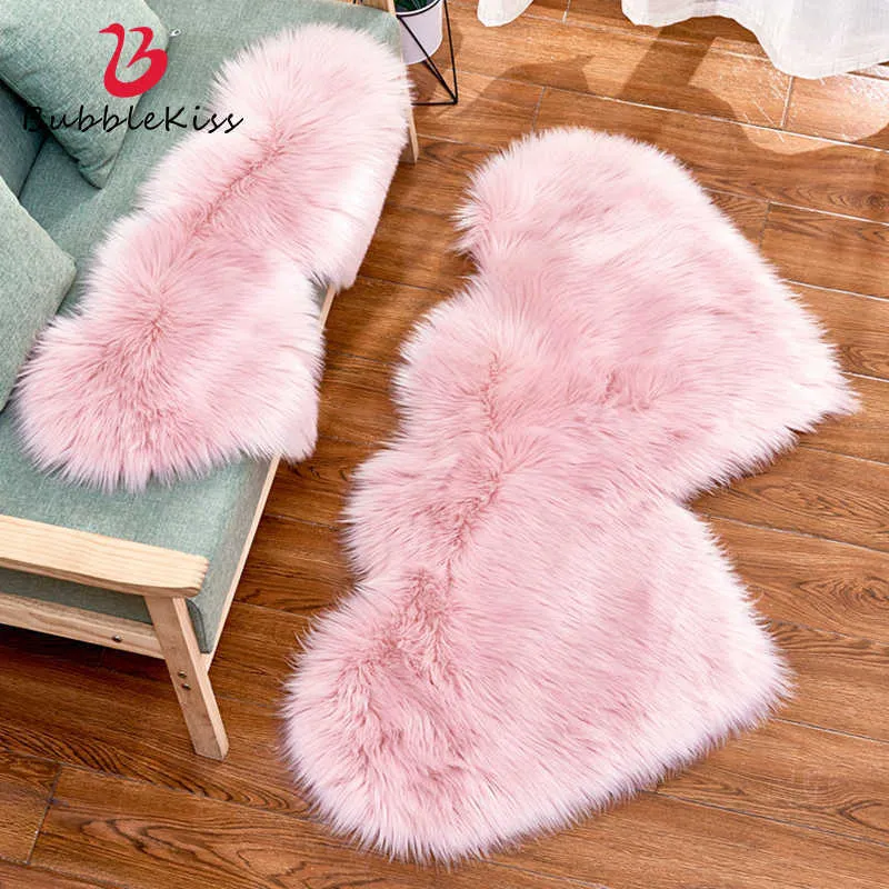 Bubble Kiss Fluffy Carpets White Pink Room Decorative Rugs Heart Shape Faux Fur Wool Rug Home Bedroom Long Pile Plush Floor Mat 210928