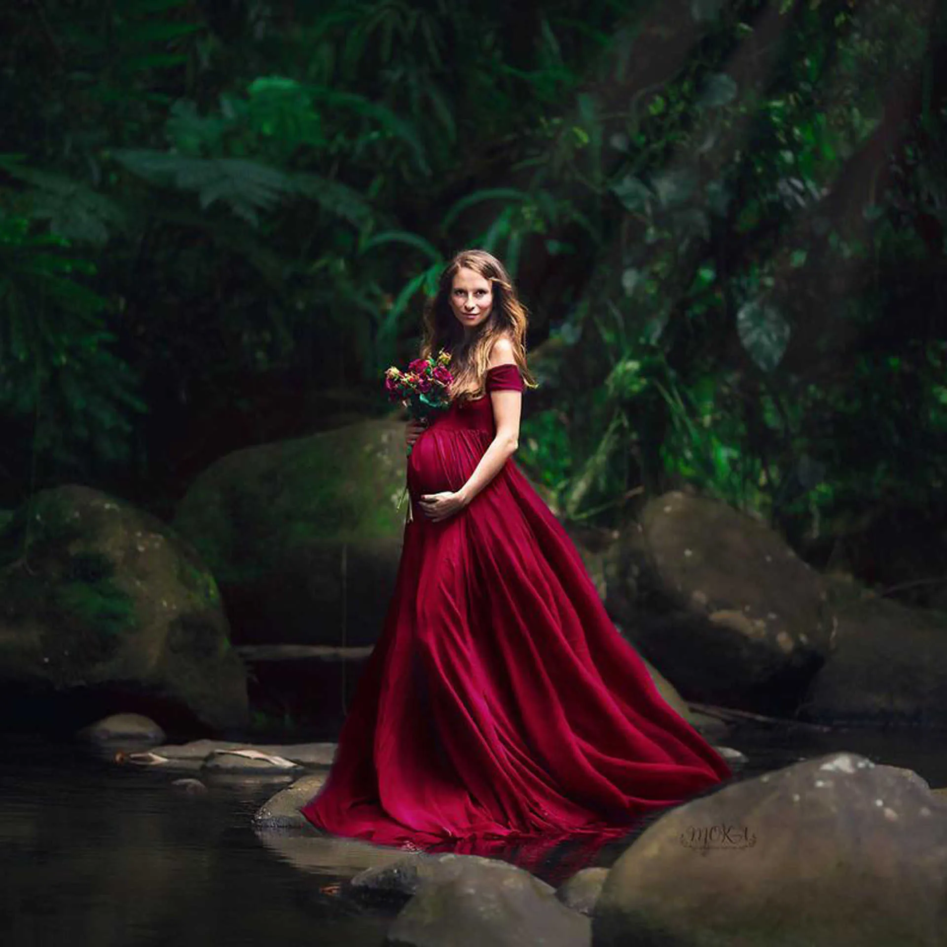 Red Maternity Gown, DP-010