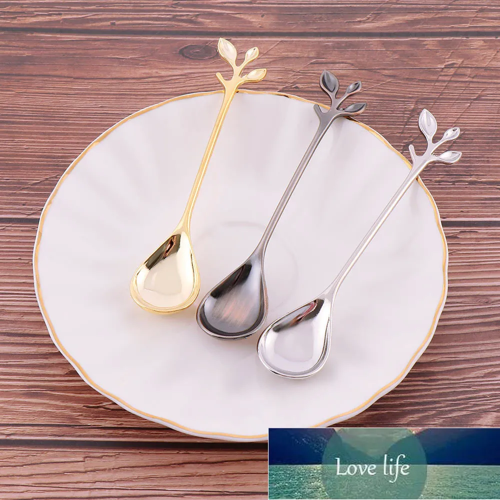 HOT NYHET 1 st Creative Exquisite Ice Cream Scoop Mini Dessert Sked Pature Beck Form Royal Style Coffee Spoon Porslin