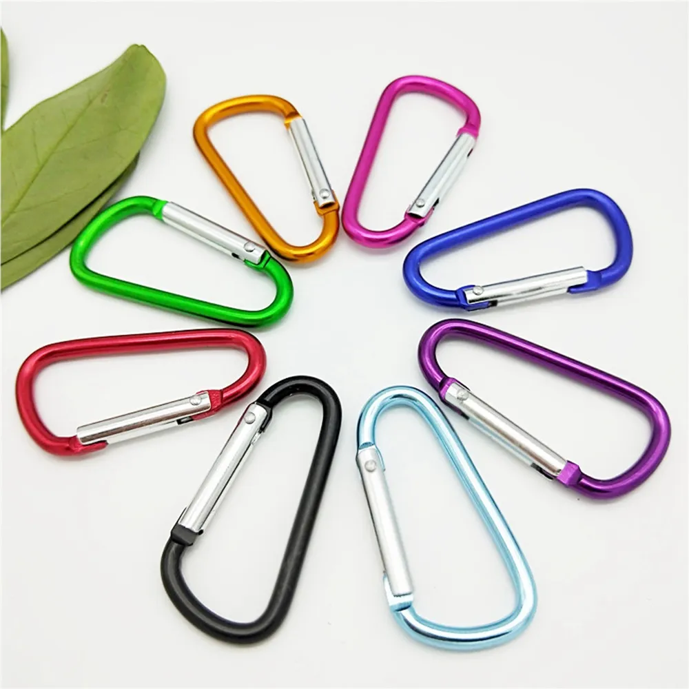 Gadget da esterno 5 pezzi multicolore in lega moschettone fibbia portachiavi attrezzatura di sicurezza gancio da campeggio per escursionismo per sport all'aria aperta di alta qualità