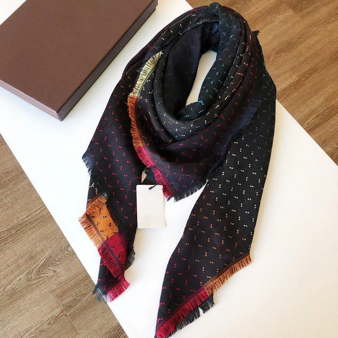 140*140CM Classic British Plaid Cotton Ladies High Quality Lamé Scarf g For Women four seasons Shawl Both sides can wear Scarves