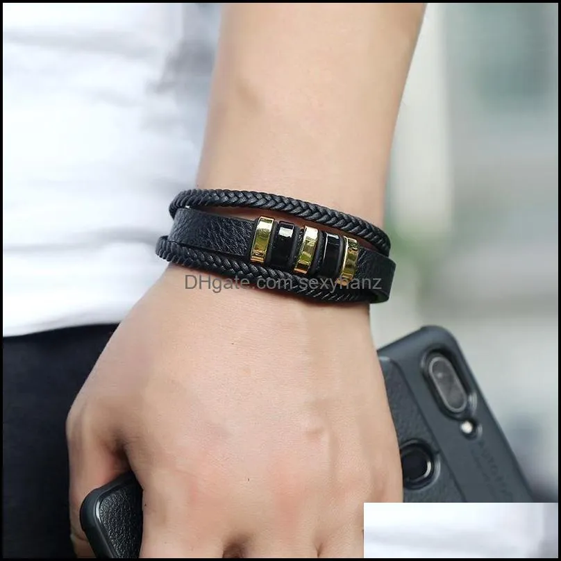 Jewelry creative two-color stainless steel magnet buckle men`s leather bracelet simple student bracelet