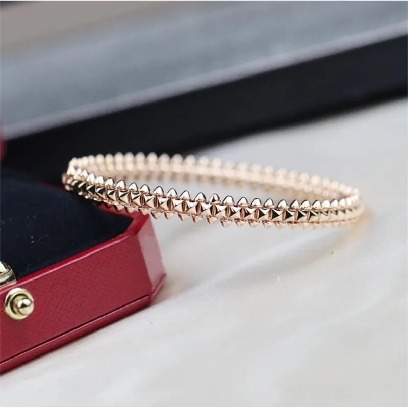 Célèbre Marque Top Qualité Européenne De Luxe Bijoux Pour Femmes Marquage Rivets Or Rose Bracelet De Mode Partie Classique Bracelet