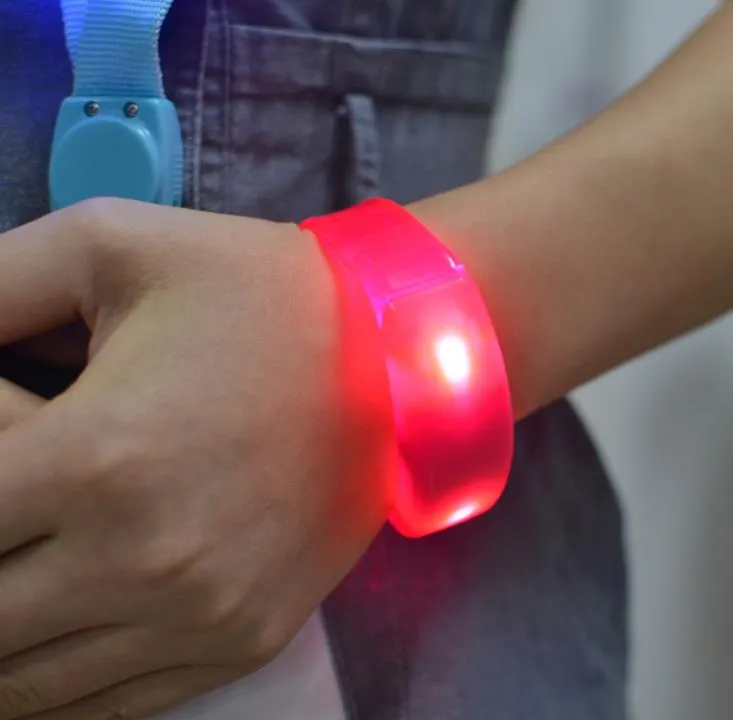 Music Activated Sound Control Led Party Flashing Bracelet Light Up Bangle Wristband Club Festive Bar Cheer Luminous Hand Ring Glow Stick SN3057