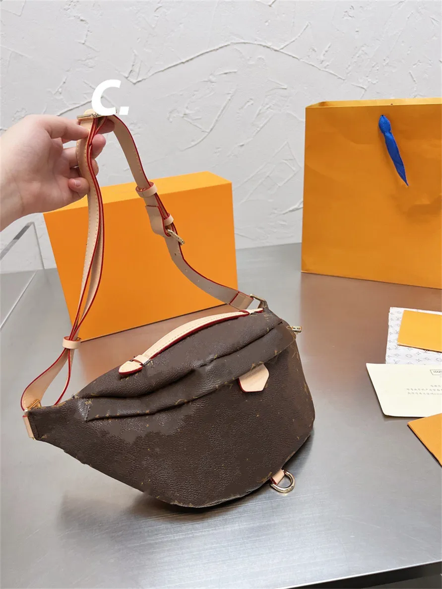 TOP Luxurys designers high Quality Ladies chains saddle bag artwork 2021 Women handbag Fashion handbags mother shoulder Bags brand cossbody wallet Leather letter