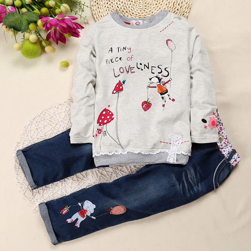 Automne longues filles vêtements ensembles sweats floraux + Jean costume enfants T-Shirt pantalon belle Top qualité bébé fille Jersey 210413