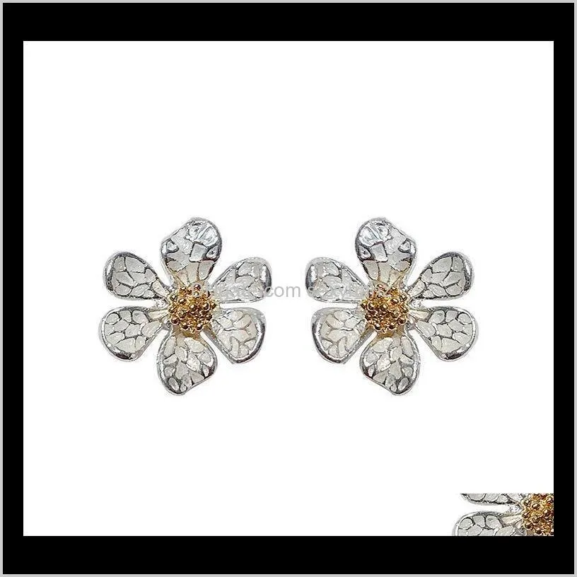 korean design fashion jewelry personality five-petal flower white small elegant female sweet earrings stud