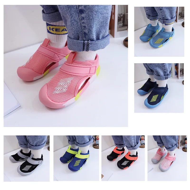 Childrens Sandals 2021 여름 여자 아기 부드러운 신발 신발 소년 Baotou 레저 부드러운 해변 어린이