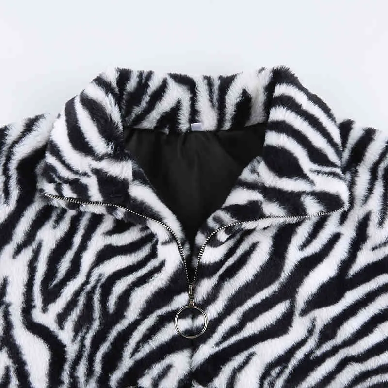 Zebra Sweatshirt (3)