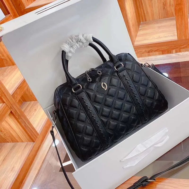 Top quality woman luxurys designers crossbody bags wallet backpack handbags purses card holder bag dq36
