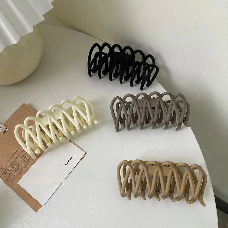 2021 nuovo artiglio clip per le donne artiglio per capelli in plastica resistente forcina di grandi dimensioni accessori per capelli geometrici forcine per capelli a croce clip per capelli