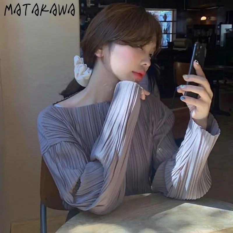 マタカワヴィンテージ長袖女性ブラウス韓国シックな秋のラウンドネックレディースシャツプリーツ感じ緩い緩い袖210513