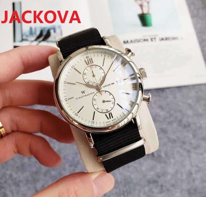Luxury Moon Black Nylon Fabric Strap Foldover Follp Clasp Watches 44 mm Quartz Chronograph Mens Watch Speed Man Wrist Wrists 2779