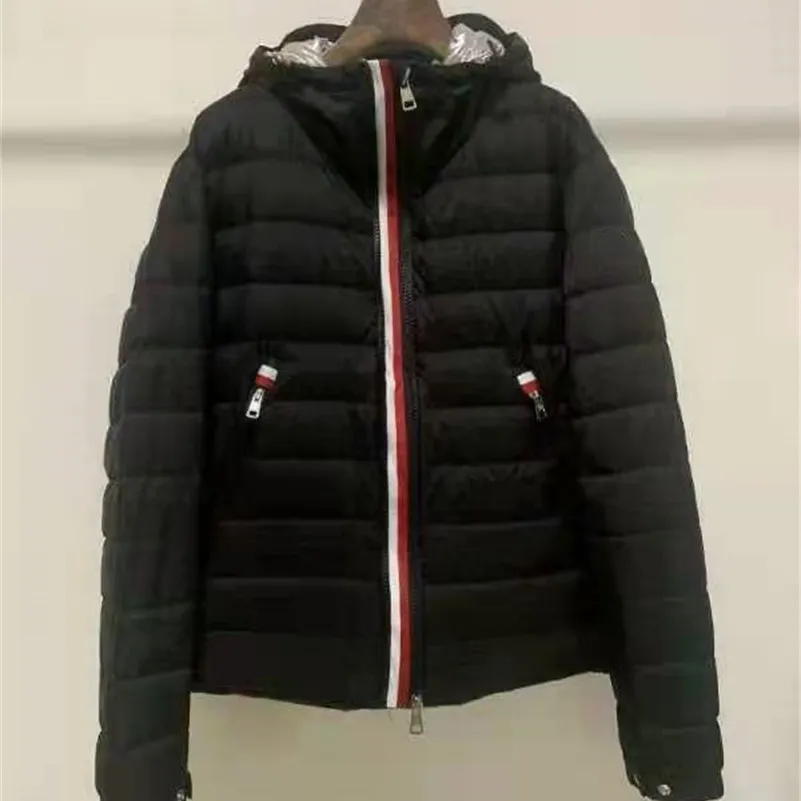 Cappotto da uomo Style Bianco Nero Outwear Luxury Brand Jacket Winter Down Coat WHYMEN558 211110