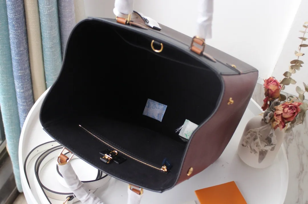 Top quality bag brand luxury designer women`s purse 2021 original handbagsimitation large capacity handbag wholesale