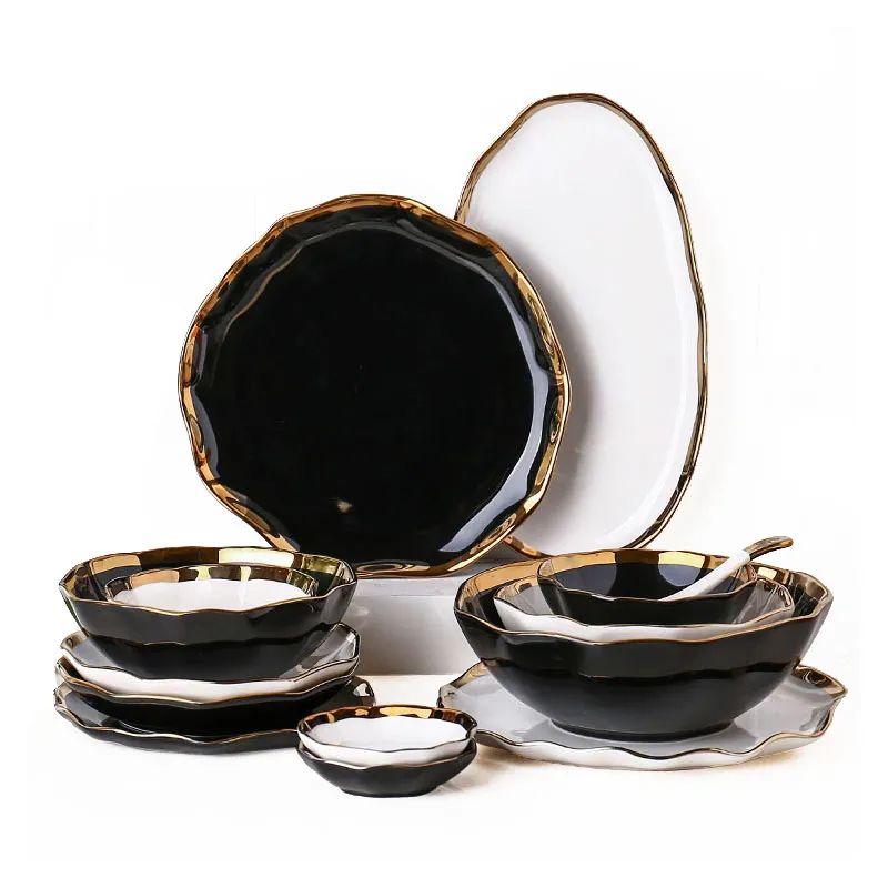 Set di stoviglie smerlate con bordo dorato di lusso Piatto di antipasti in ceramica increspato Zuppa di cereali Insalatiera Piatti da portata Piatto Bianco Nero