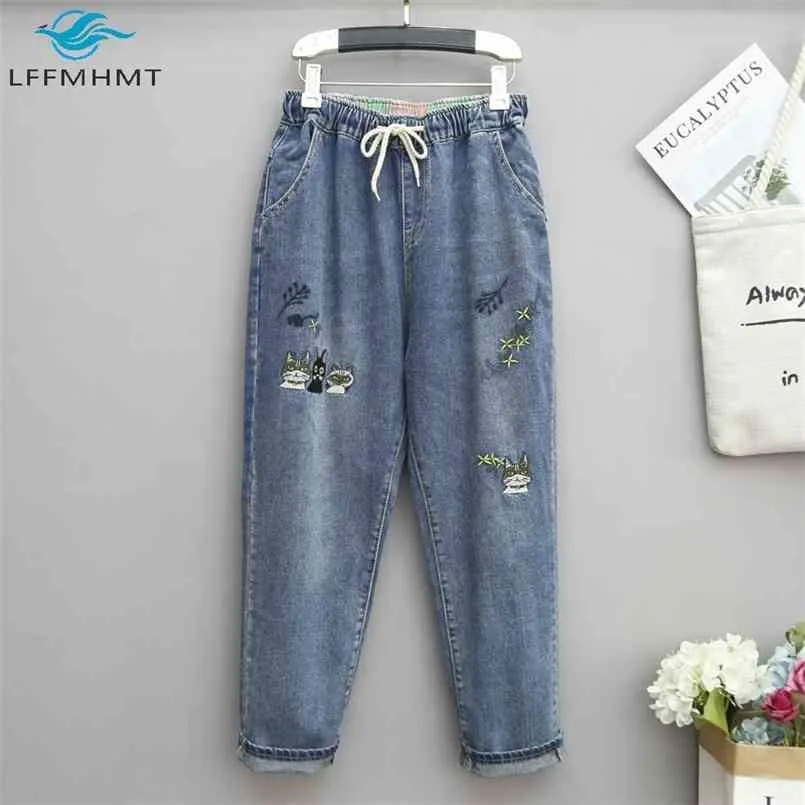 8265 Mujeres Moda Corea Estilo Dibujos animados Gato Bordado Baggy Cintura Elástica Alta Denim Pantalones Recortados Mujer Harem Jeans 210720