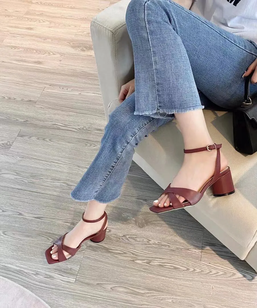 stylishboX ~ hoge kwaliteit! Y21052101 34 zwart/wit/BEIGE/BOURGONDIË sandalen CROSS STRAP ECHT LEDER KALF HUID chunky KITTEN HEELS 5.8cm WERKSCHOENEN DAMES ZOMER