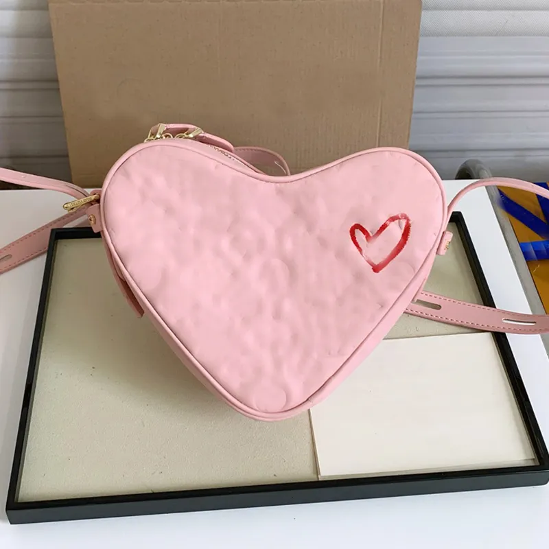Heart Shape Crossbody Bag Chain Handbag Purse Clutch Shoulder Bags Embossed Letter Soft Sheepskin Leather Wallets Detchable Strap Valentine Gift