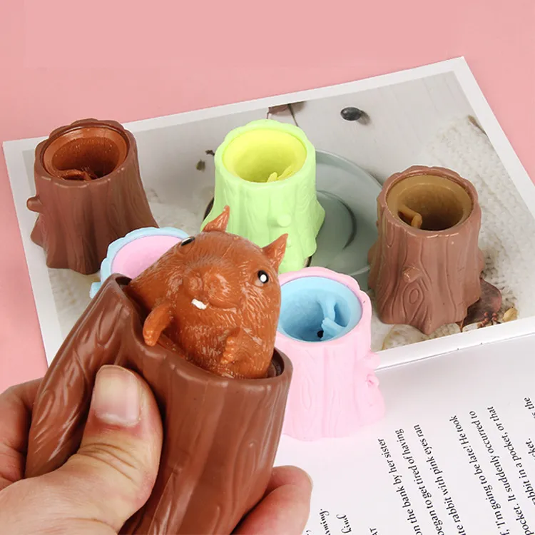 Party Favor Squeezing Squirrel Cup Jouets Décompression Fidget Toy Antistress Sensory Stress Reliever Cadeau pour enfants Adulte Pop Squishy