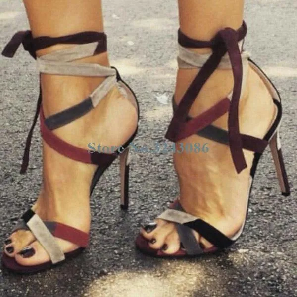 Faux Suede Patchwork Thin High Heel Sandals Kontrast Färg Ankelband Stiletto Sommarskor Kors Tie Lace Up Ladies