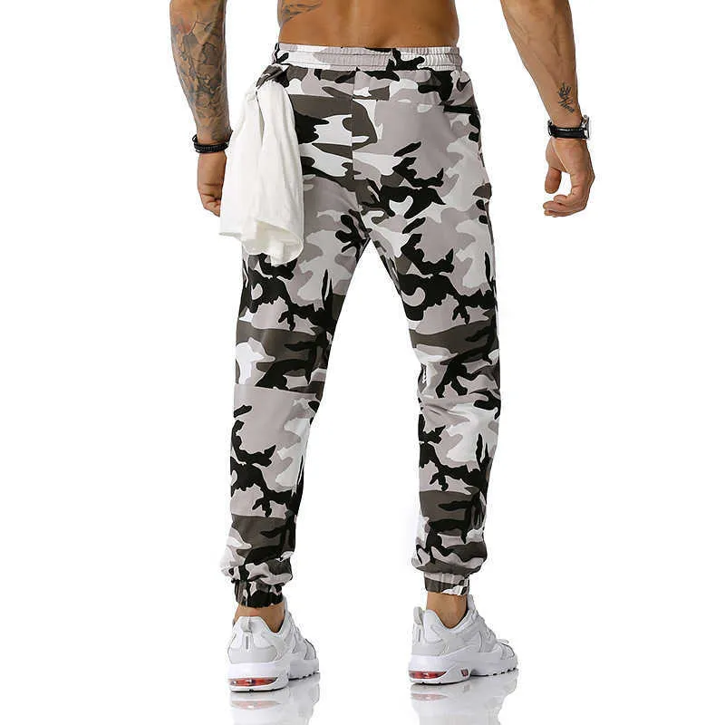 2021 new men's stitching camouflage jogging pants outdoor sports football training fitness casual Y0811