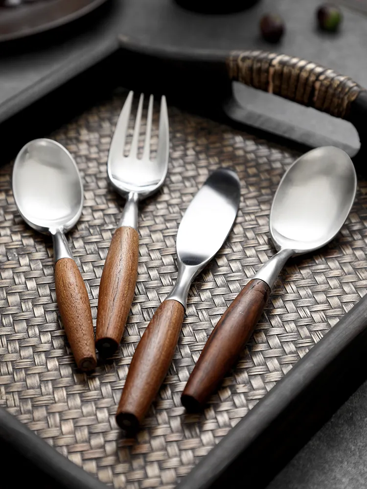 Nórdico de aço inoxidável de aço inoxidável Jantar Ocidental Set Tableware Steak Knife Table Table Forks 3 Piece Cutelaria de Maquiagem De Madeira