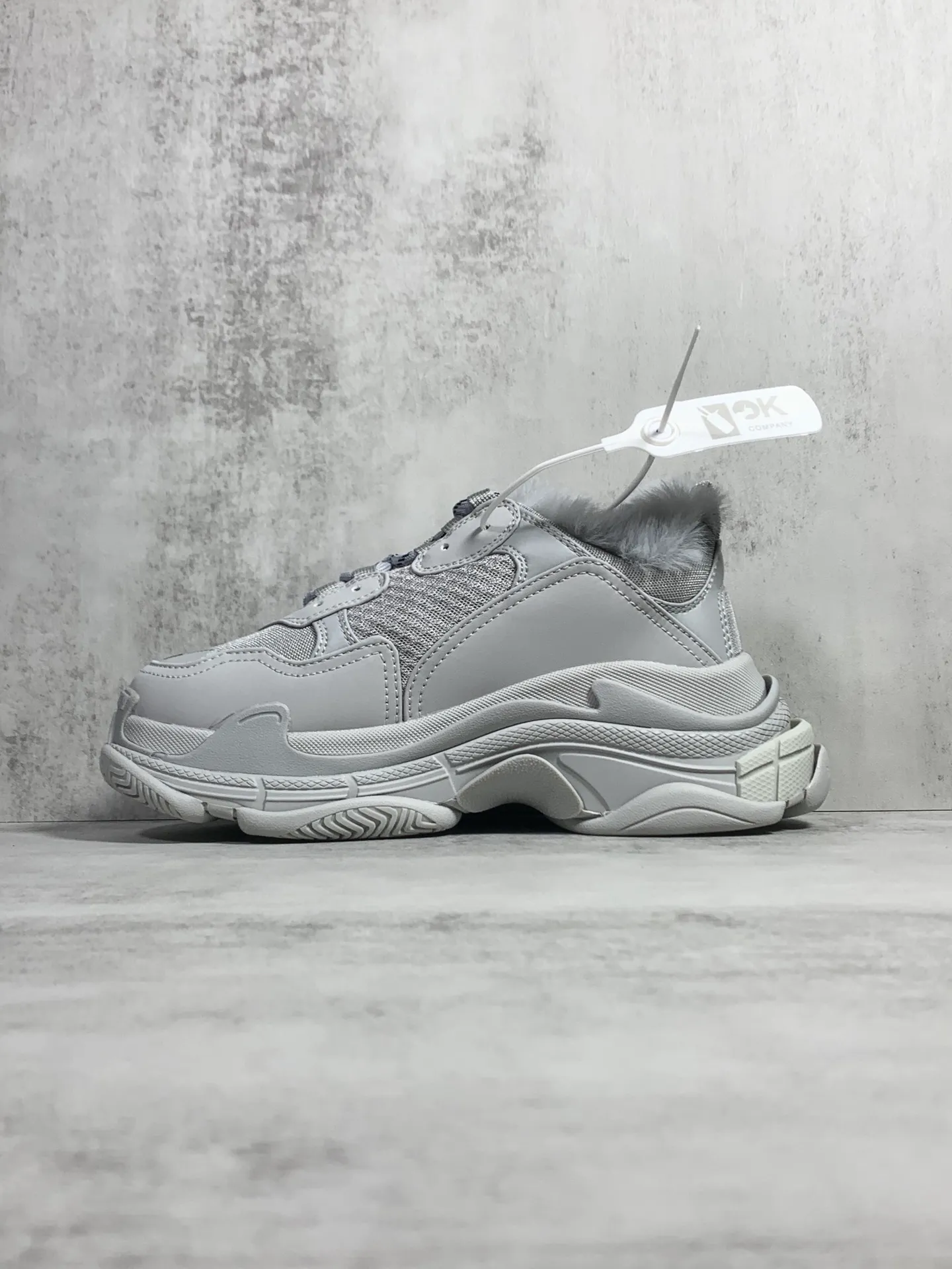 Balenciaga Unisex Sneakers High Quality Designer Track New Look Shoes In EU Size 3 From Luxurytopshoes 191.1 DHgate.Com