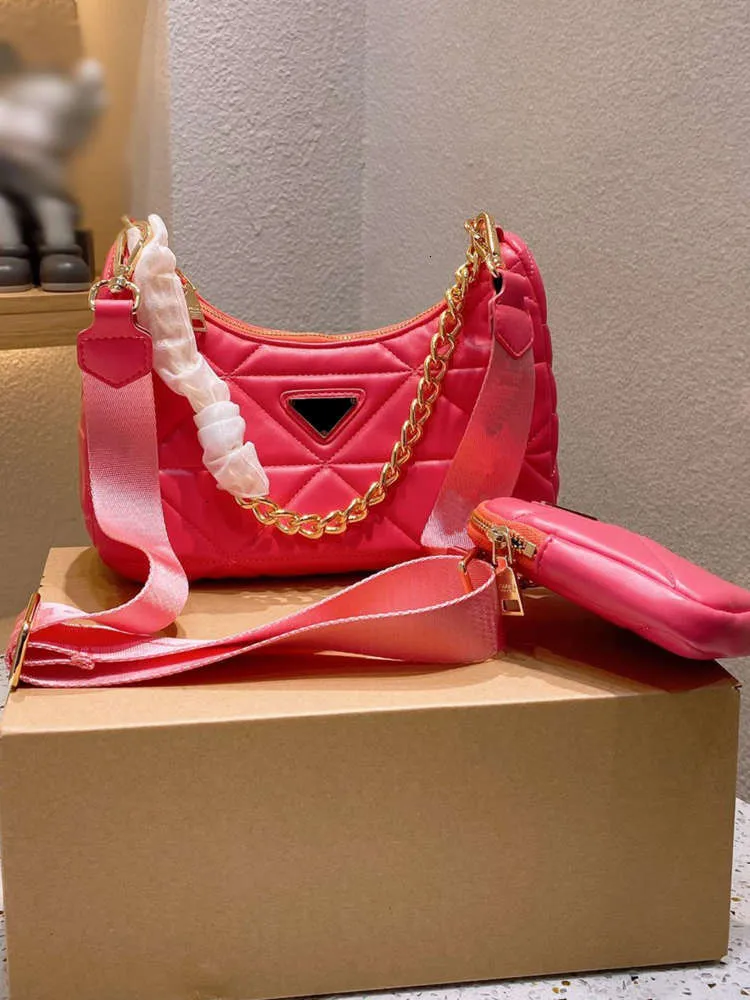 2021 designer handbag leather pink bag fashion high quality one-shoulder curved bags