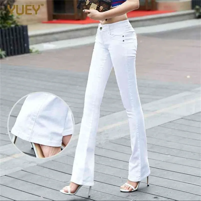 Kobiety Spodnie Slim Cienki Biały Stretch Denim Jeans Dziewczyny Proste Solidne Kolor Czarny Blue Flared Spodnie Drop Plus Size 210708