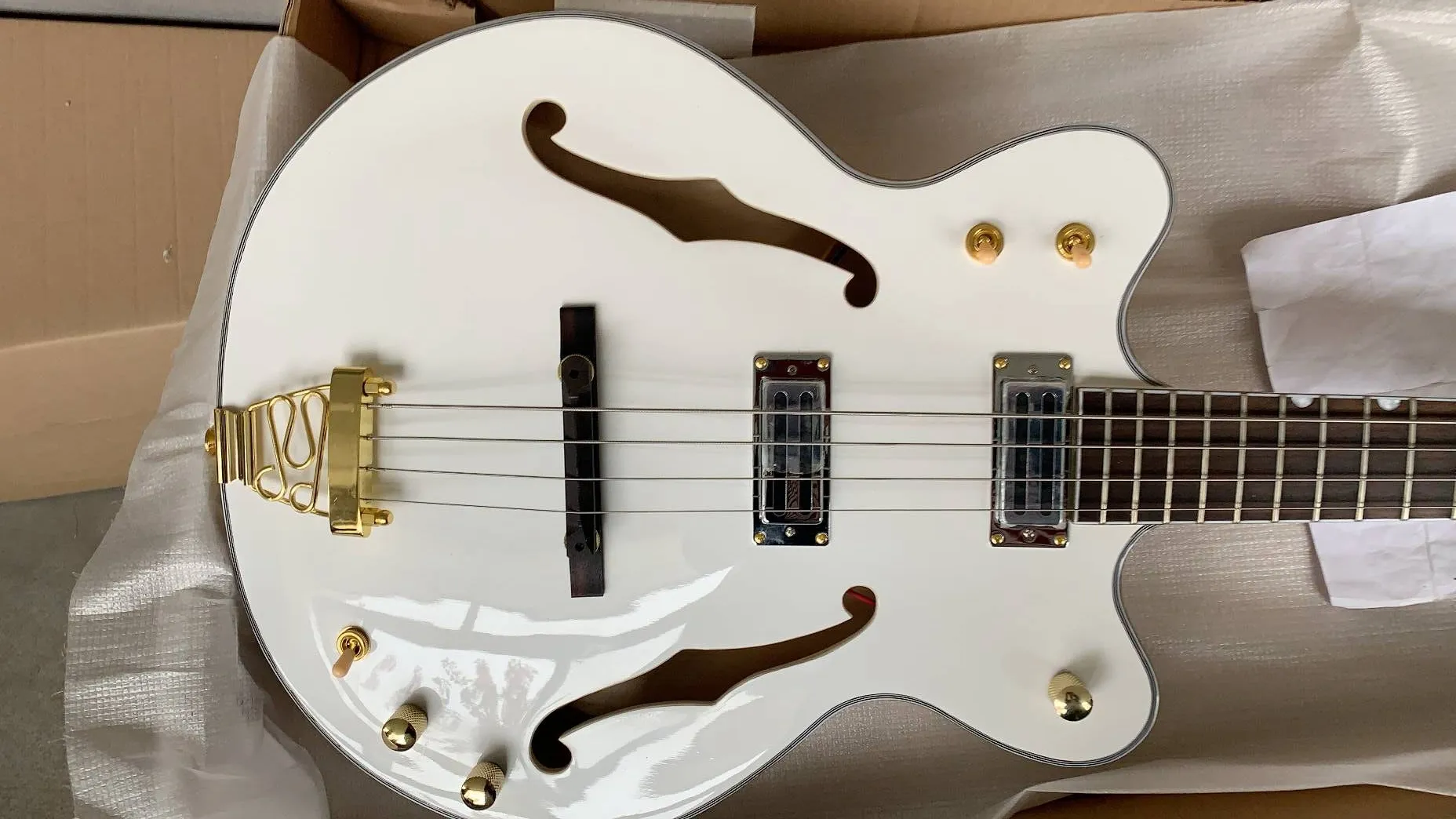White falcon bass hotsell