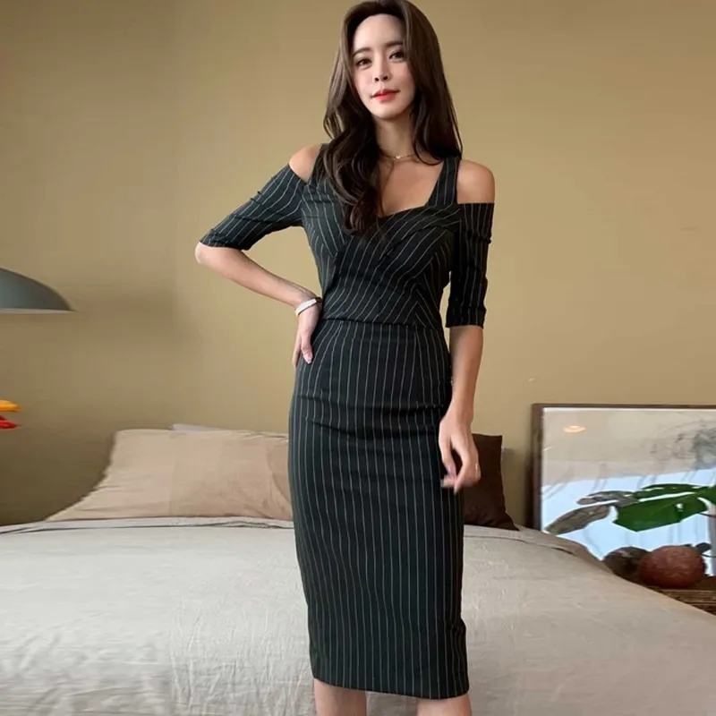 Ankomst Elegant Korea Klänning Kvinnor Kortärmad Stripe Kontorslitage Sommarklänningar Ol Business Work Bodycon Vestidos 210520