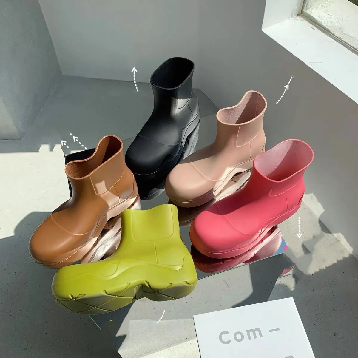 top Chelsea boots womens Candy solid colors pink black Pistachio Frost yellow fashion outdoor platform Martin Ankle Boot round toes waterproof size 5.5-8.5