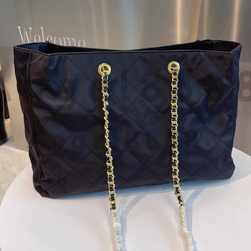 Luksusowa marka marki moda ramię najnowsze pojemniki zakupowe torby vintage torebki Kobiet liste